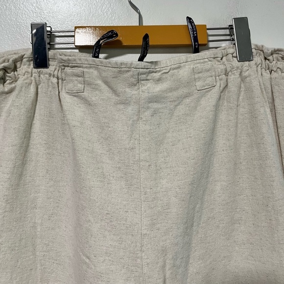 Yessica Women’s Beige Cotton-Linen Blend Relaxed Trousers - Size 42 - Picture 10 of 15